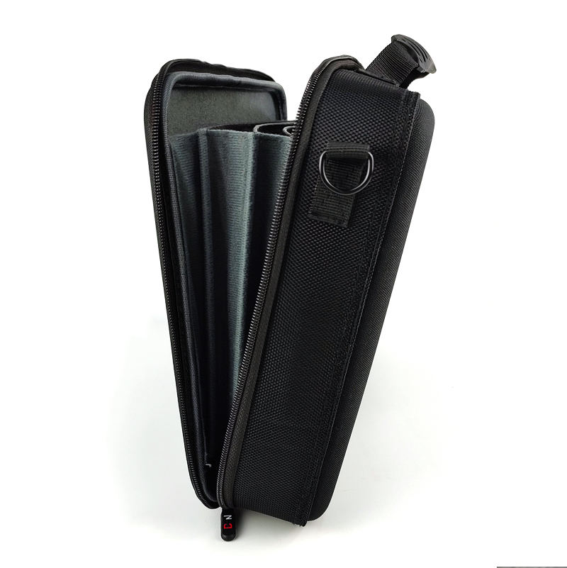Жесткий защитный кейс 17" (Hard Shell Computer Pouch)