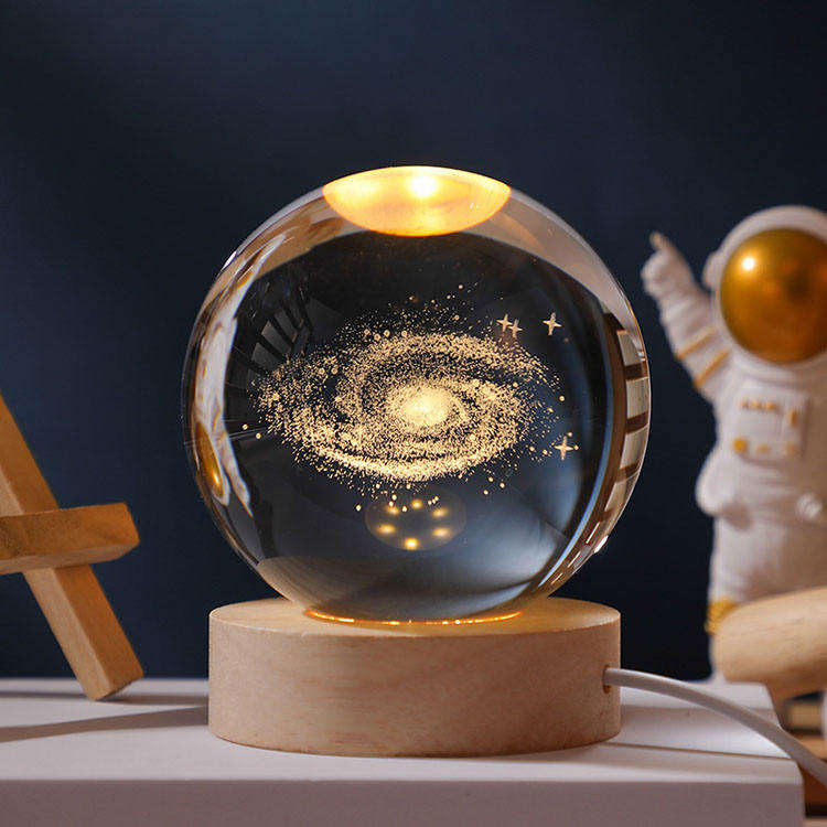 Сфера «Галактика» с 3D-гравировкой (6 см)