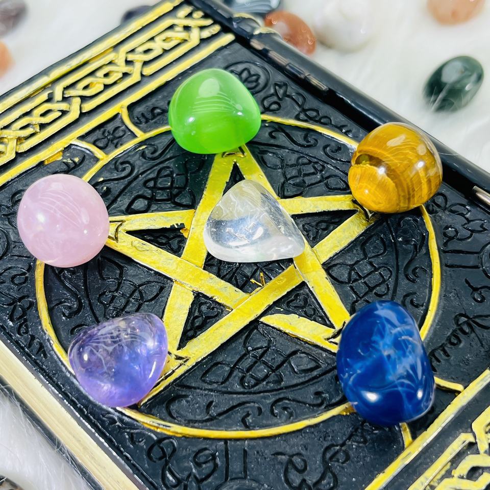 Натуральные кристаллы и камни для декора и рукоделия
