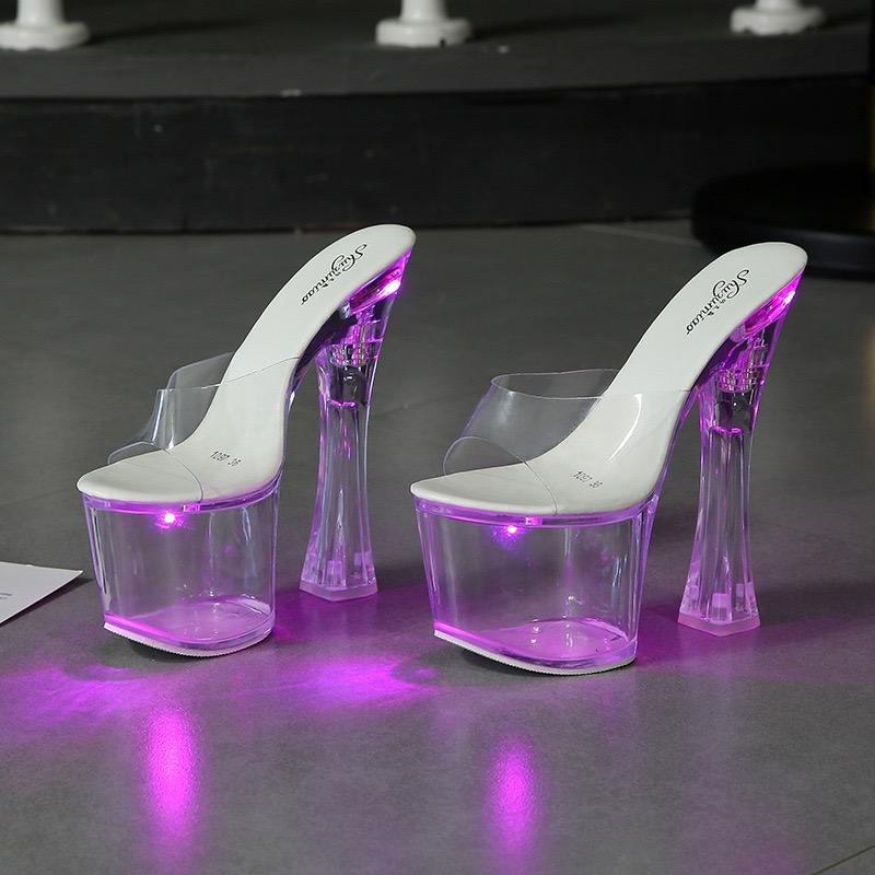 Туфли на массивном высоком каблуке (Chunky High Heel)