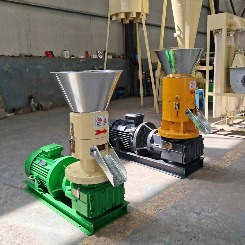 High Quality and Low Price Wood Granulator/Vertical Ring Mold Granulator/Biomass Rice Husk Straw Sawdust Ball Press