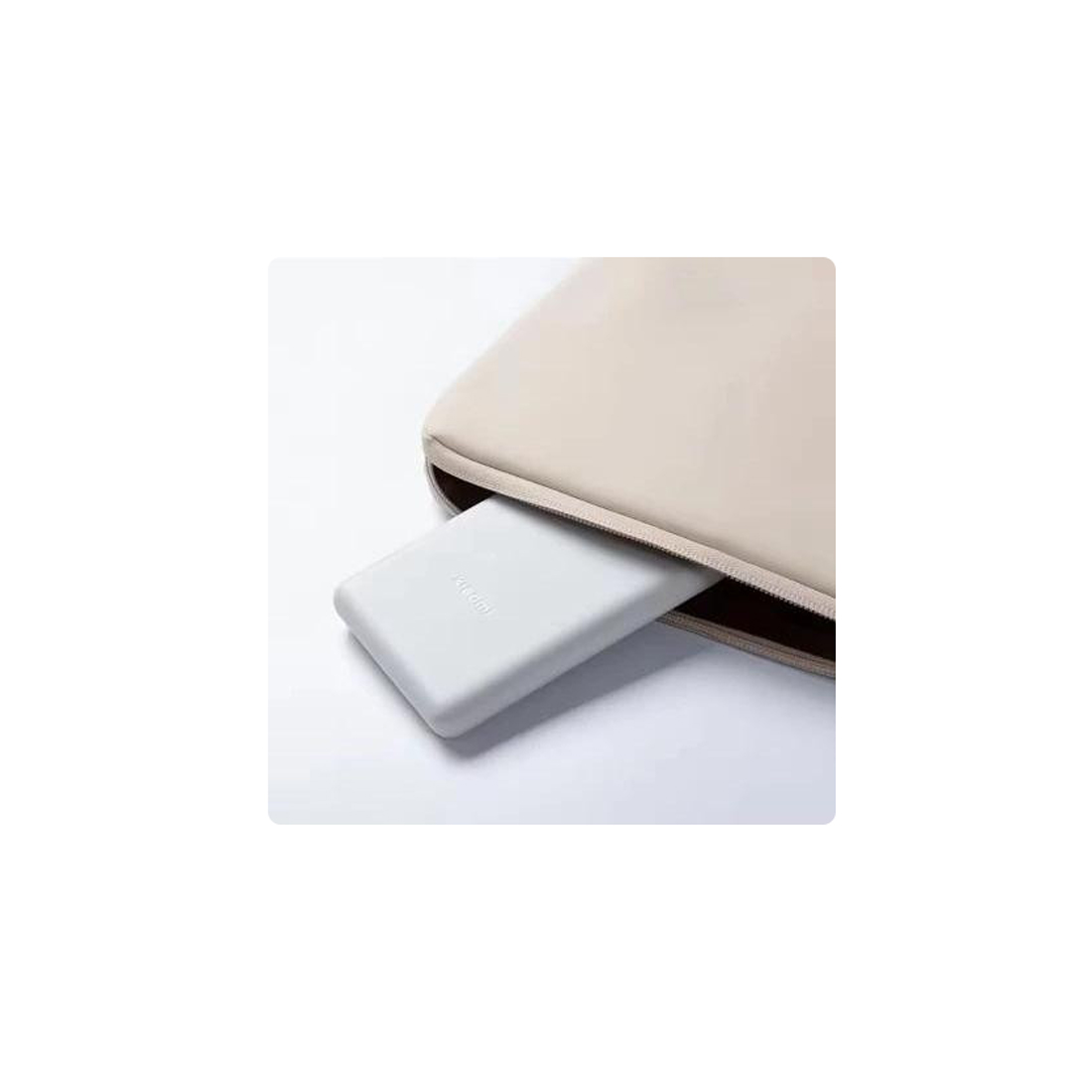 Портативный внешний аккумулятор, Xiaomi, Power Bank 10000mAh 22.5W Lite GL, P16ZM/BHR9350GL, 37Wh 3.7V 10000mAh, Рабочая температура 5С-35С, Номинальная емкость аккумулятора 5500 мАч (5В/3А), Размеры 148,4*73*15мм, Входной разъем USB-C, Выход USB-C*1, USB-А*2, Время зарядки 2,9 часов (при использовании зарядного устройства не менее 18Вт, Белый