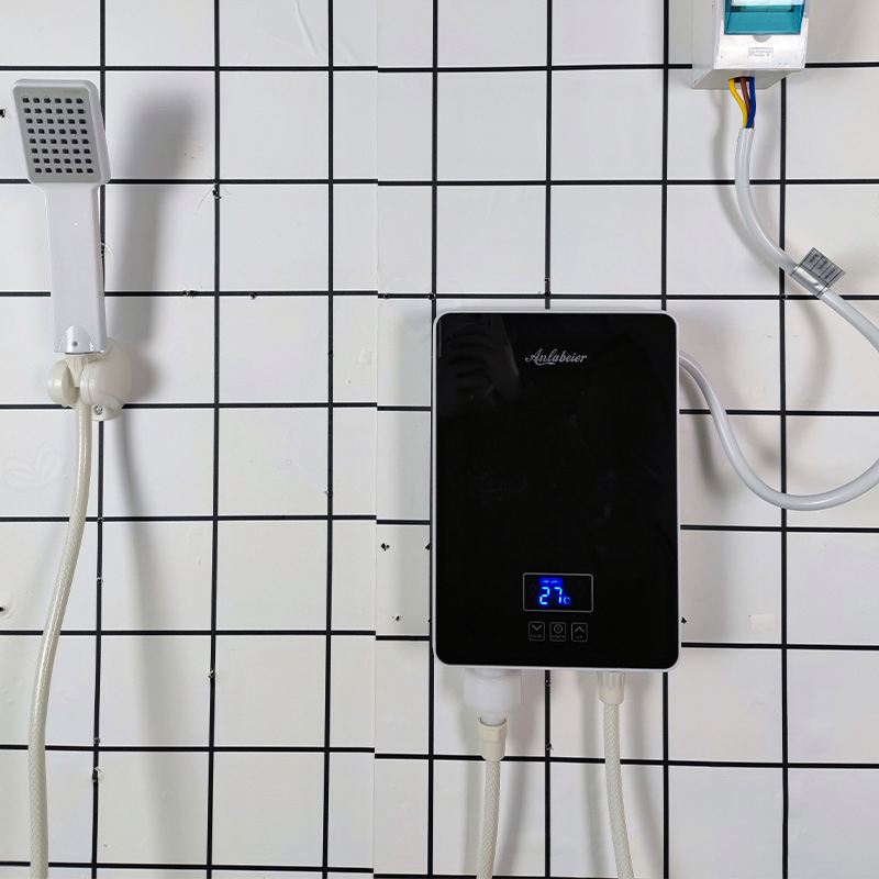 Constant Heating Endless 220V Safety High Quality Smart Tankless Bath Mini Smart Electric Shower Hot Water Heater Instant