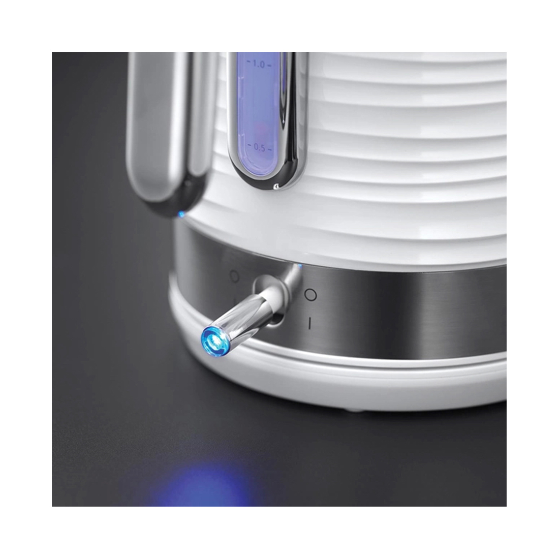 Чайник электрический, Russell Hobbs, 24360-70, Объем 1.7л, Пластик, Защита от перегрева, Выключение при снятии с базы, Мощность 2400W, Белый