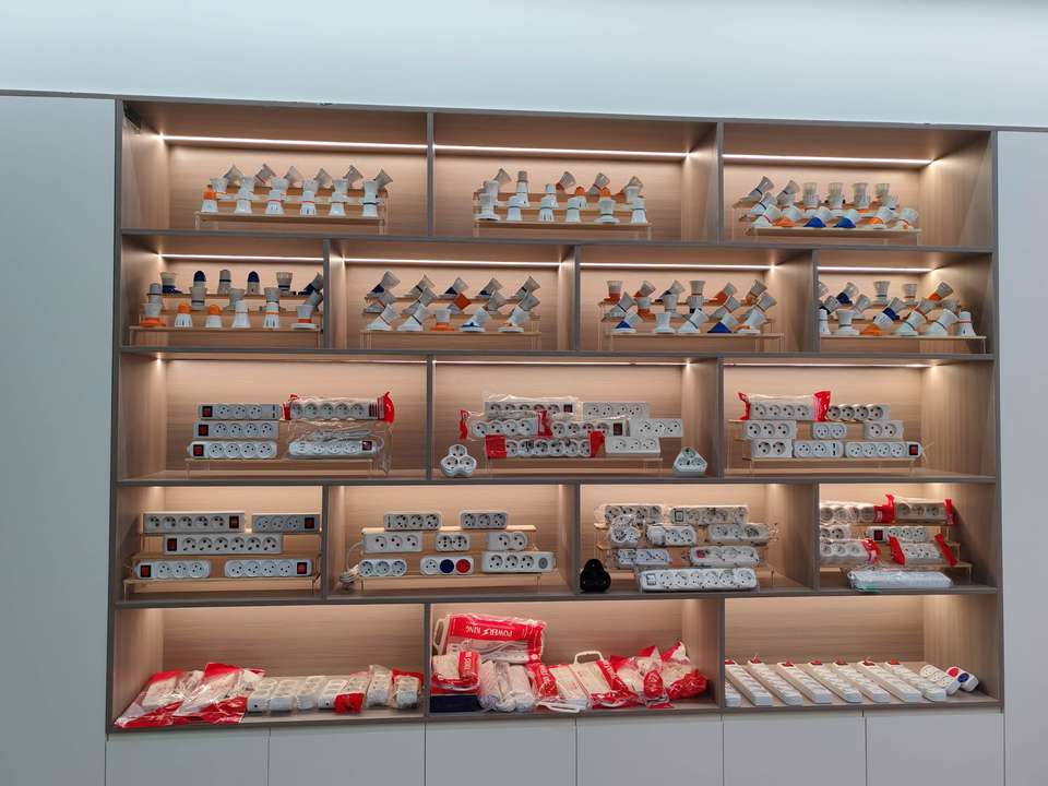 Пластиковый корпус для LED (Direct Sales)