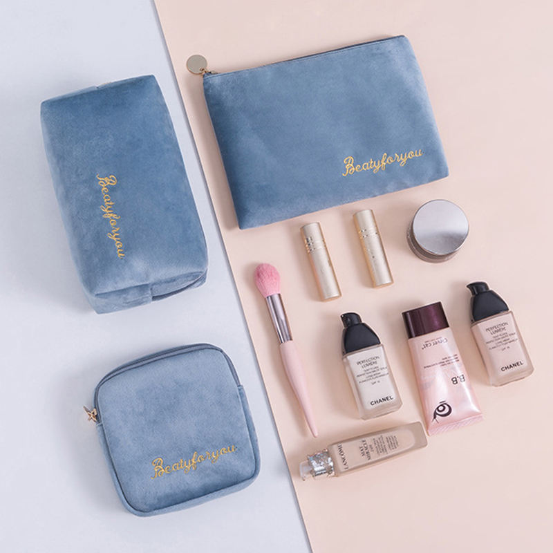 Тренд-косметичка 2025 (2025 Velvet Cosmetic Bag)