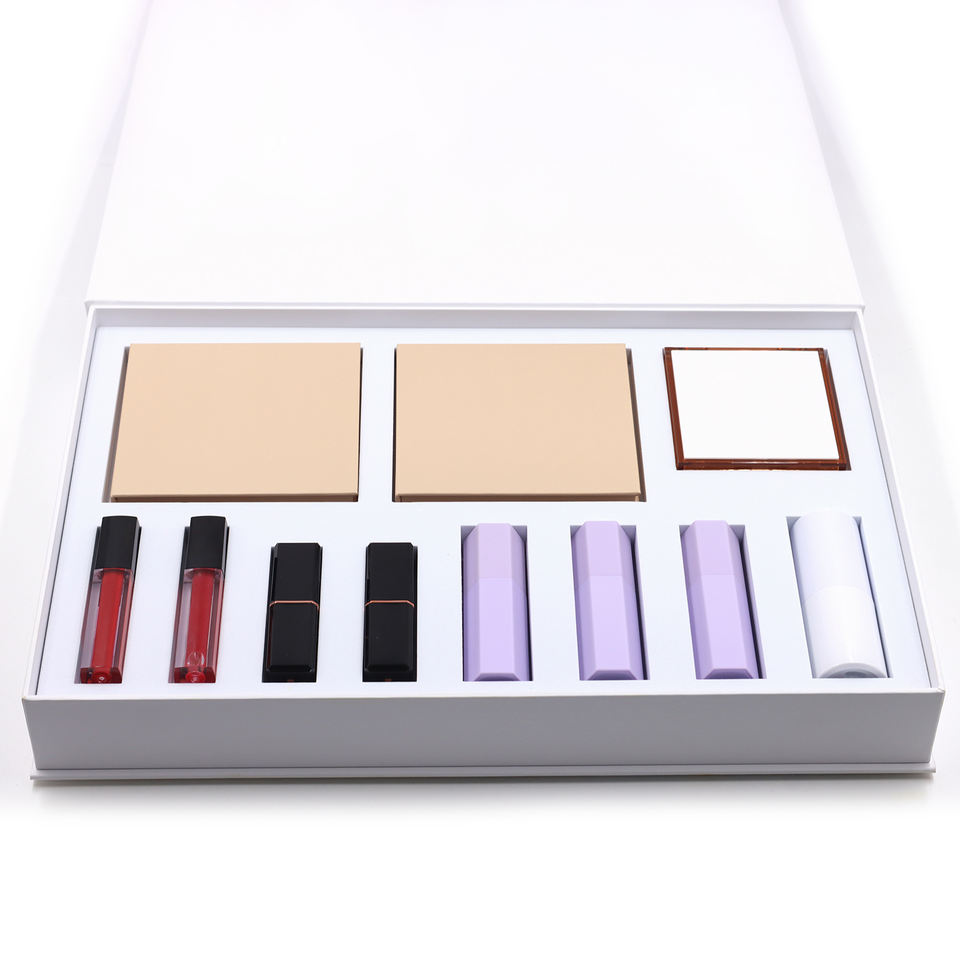 Набор «Все в одном» (All-in-One Cosmetic Set)