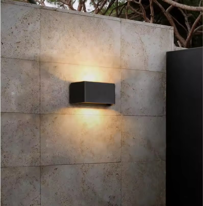 Modern Rectangle Decorative Wall Lamp Indoor Outdoor Fashionable LED Sconce for Bathroom Fancy Wall Light