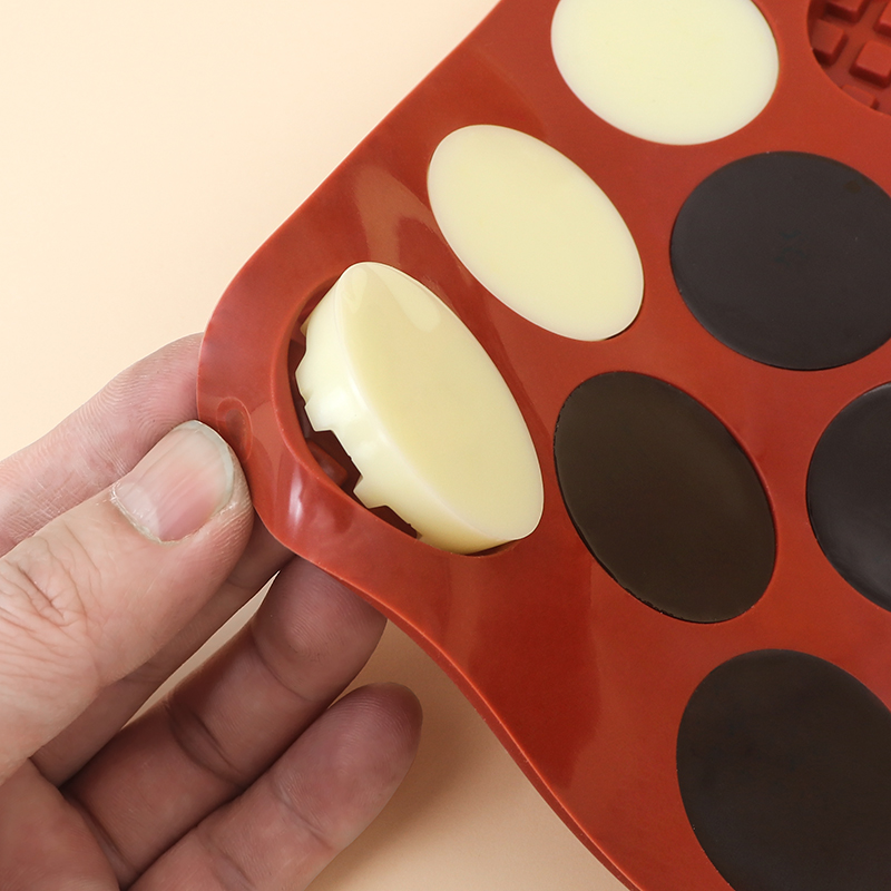 Household 18-Grid Eco-Friendly DIY Silicone Mini Waffle Chocolate Mold