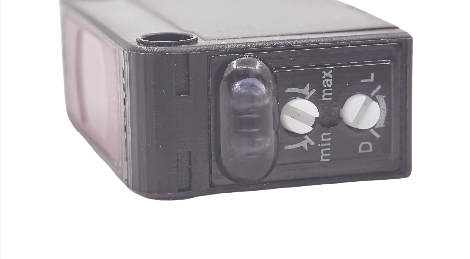 ZJIVNV Square Beam Beam Laser Photoelectric Sensor DC 5M/10M Detection PNP/NPN Output NO/NC GGR Model Response Time <0.01s