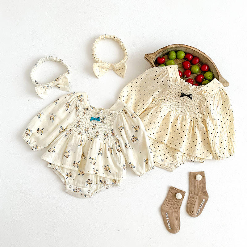 Комплект с аксессуарами (Baby Clothes & Hair Accessories)