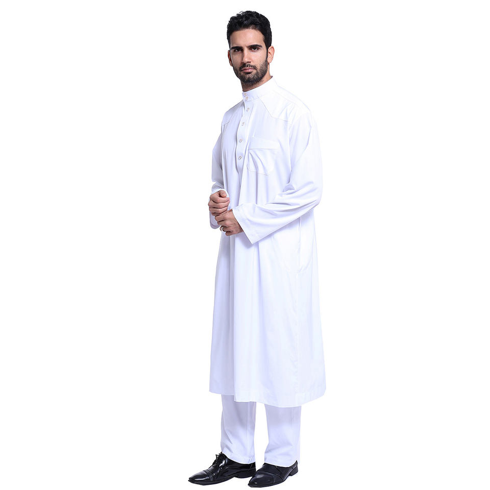 Middle Eastern Men's Thobe 2