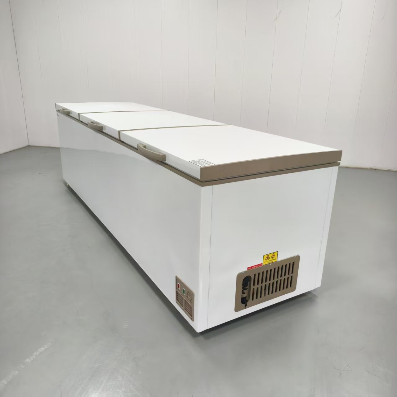 Factory Direct Sales Island Commercial Refrigerator Supermarket Open Chest Freezer Deep Freezer Compressor Cooling