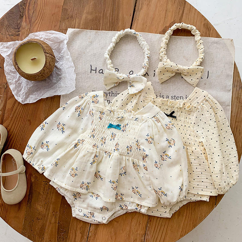 Комплект с аксессуарами (Baby Clothes & Hair Accessories)