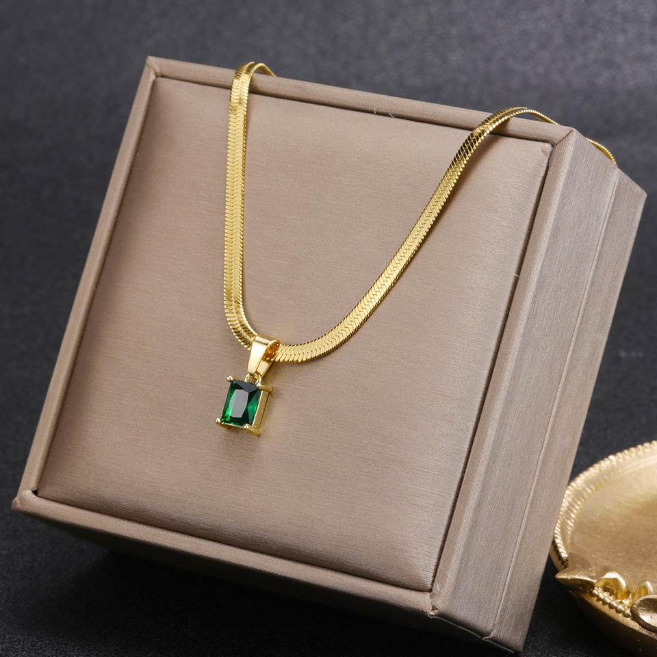 Модное стальное украшение с напылением 18K золота