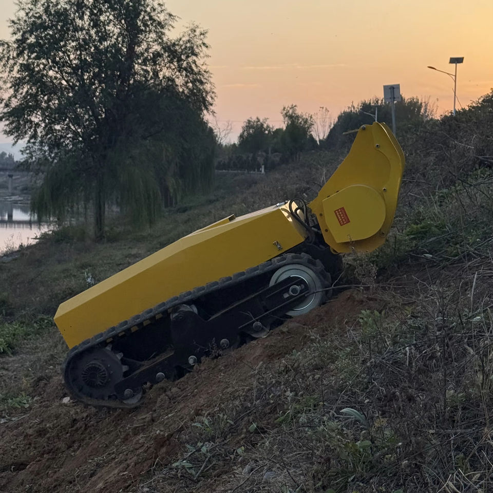 Индустриальная беспроводная косилка с высокой маневренностью
