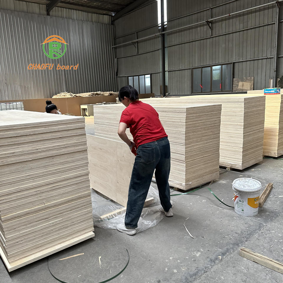 Конструкционный брус LVL/LVB (Structural Timber)