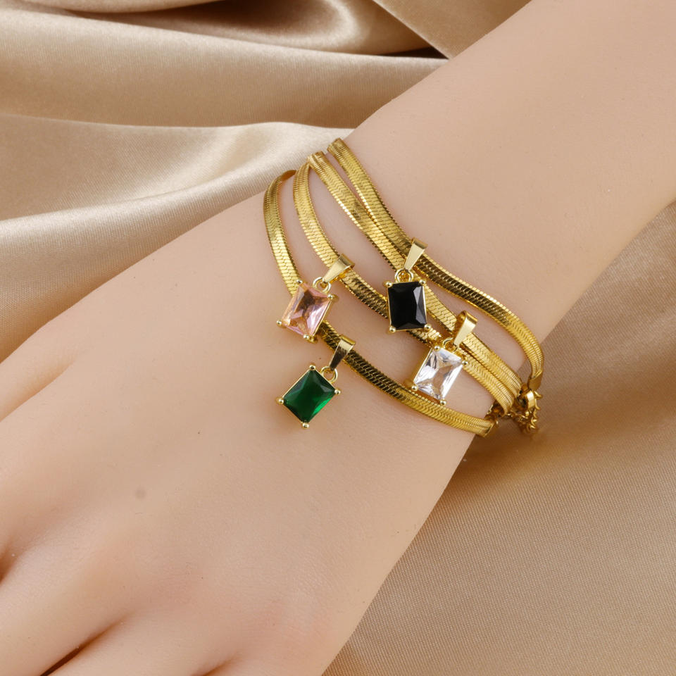 Модное стальное украшение с напылением 18K золота