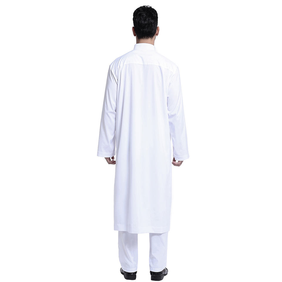 Middle Eastern Men's Thobe 2