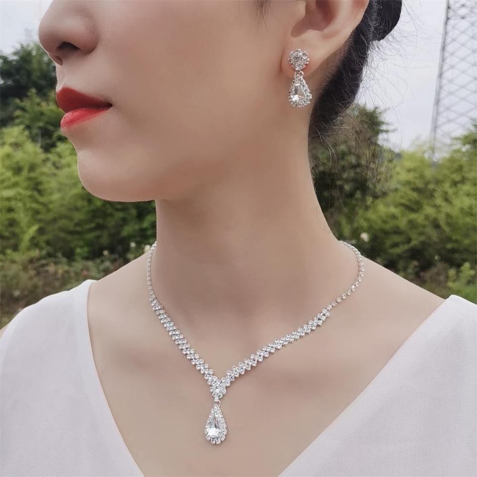 Handmade Crystal Rosette (Accessories)