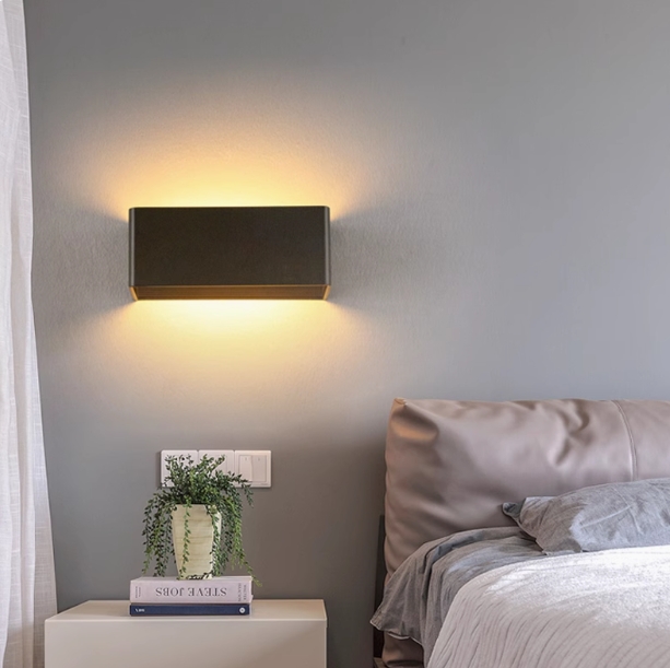 Modern Rectangle Decorative Wall Lamp Indoor Outdoor Fashionable LED Sconce for Bathroom Fancy Wall Light