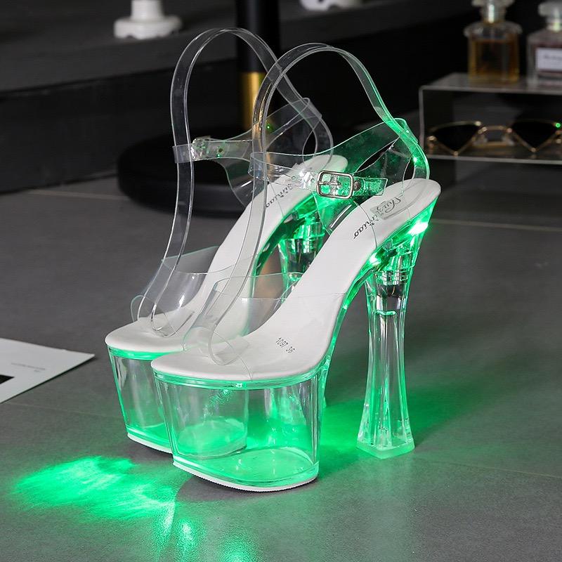 Туфли на массивном высоком каблуке (Chunky High Heel)