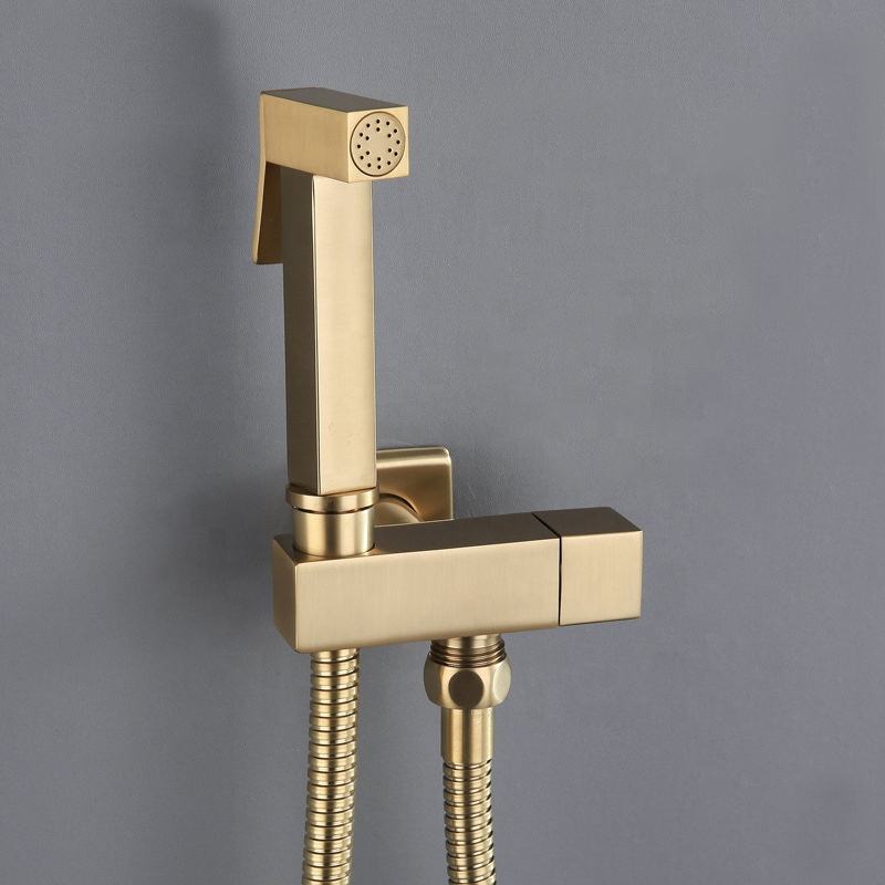 Настенный комплект биде в цвете матовое золото (Brushed Gold)