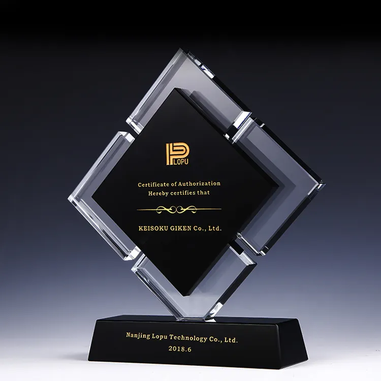 Кристаллический трофей (Shining Trophy)