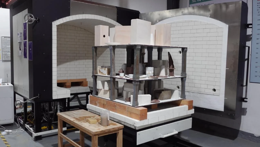 Electric Ceramic Kiln Oven Industrial Furnaces with Chamber for Ceramics Molding and Sintering