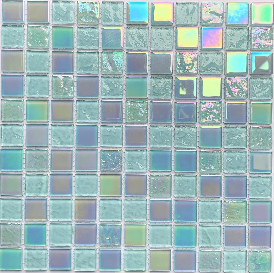 Иридисцентная стеклянная мозаика 300x300 мм