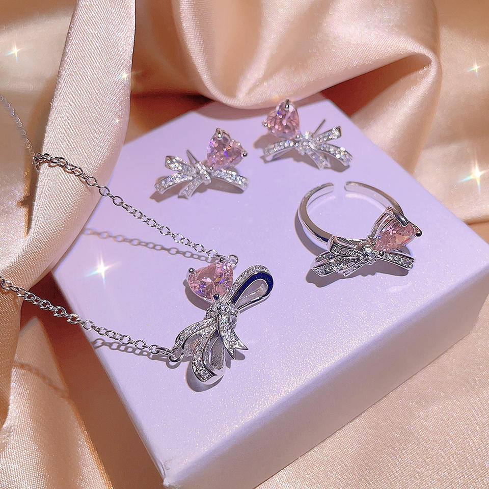 Кольцо KISS0140 «Luxurious Bowknot»