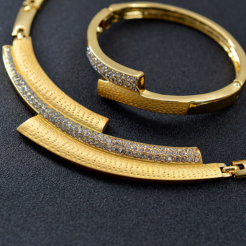 Гарнитур в стиле Dubai Gold Jewelry