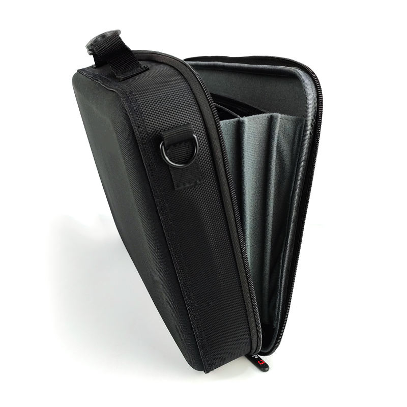 Жесткий защитный кейс 17" (Hard Shell Computer Pouch)