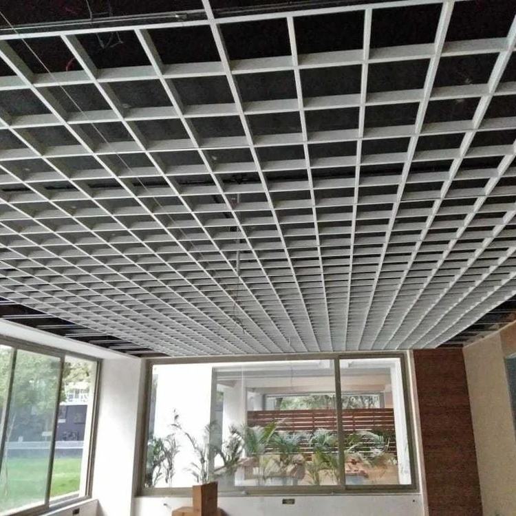 Алюминиевый решетчатый потолок (Open Cell Grille)
