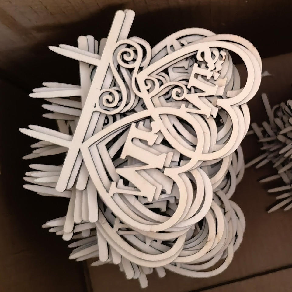 Лазерные украшения (Custom Laser Cut)