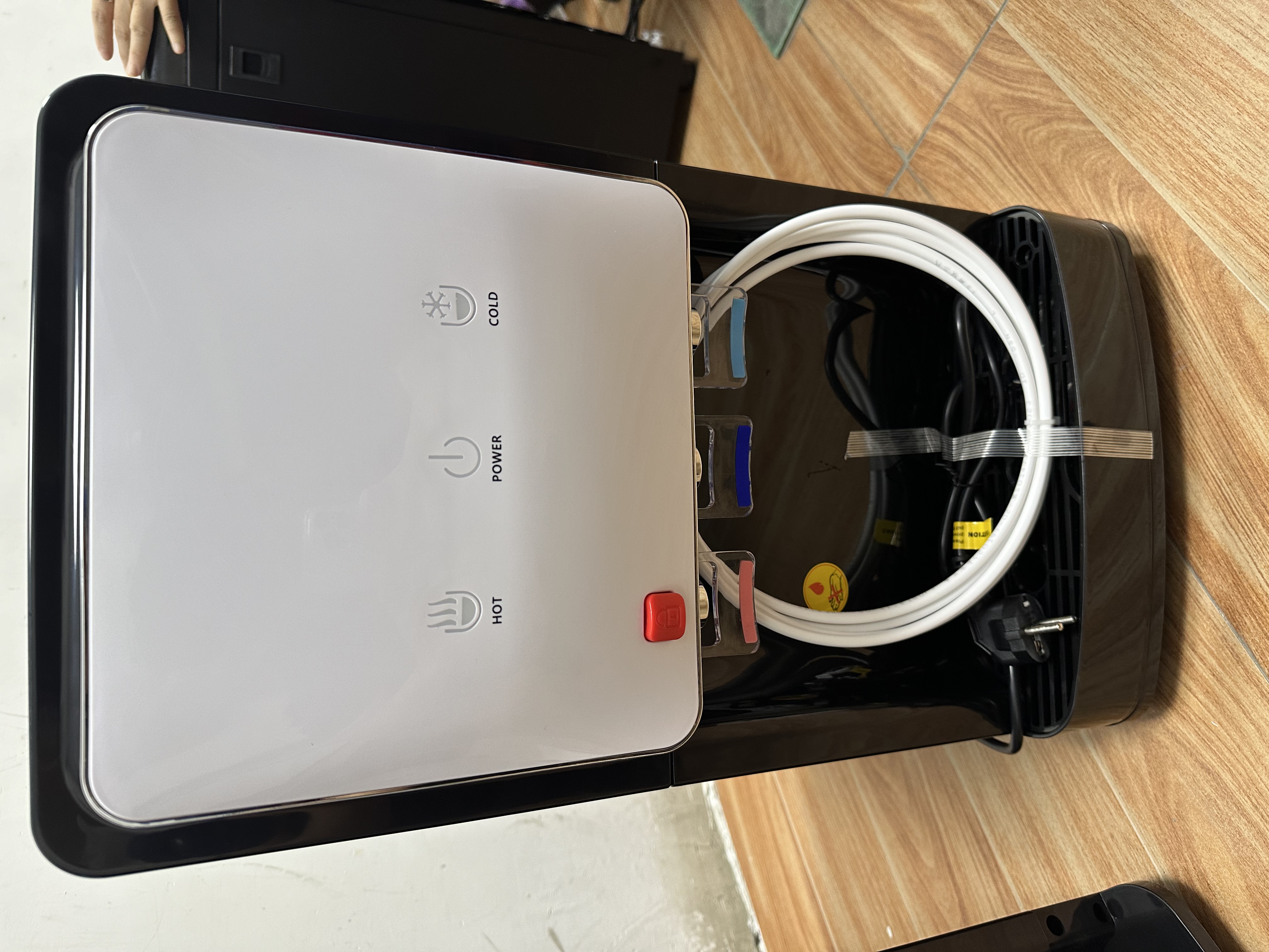 Popular 75G RO System Electric Water Dispenser with Compressor Cooling Bottom Load Plastic Housing for Hotels