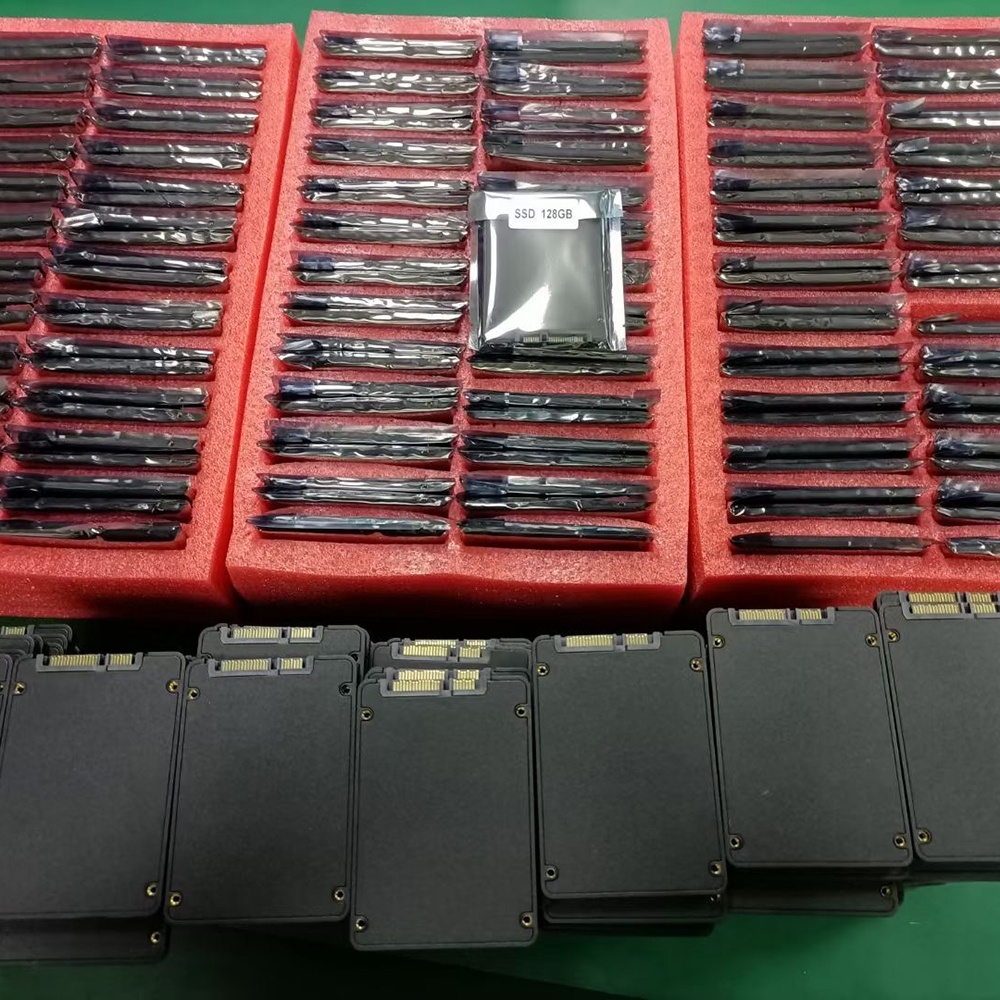 CeaMere 2.5inch Internal Hard Drives  960GB SATA 3.0 SSD with 500mb/s~600mb/s Write Speed Black