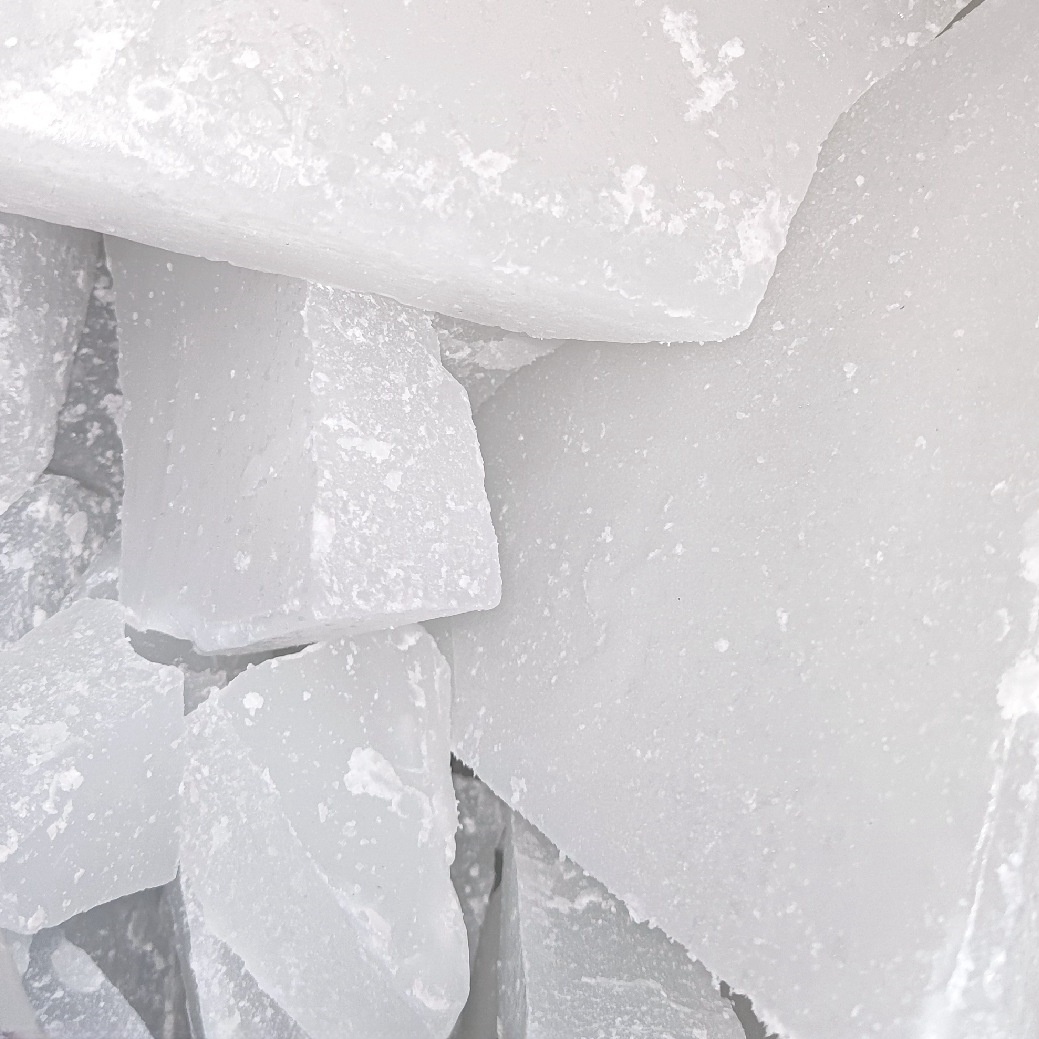 Fully Refined Paraffin Wax 54-56 56-58 58-60 Melting Point Industrial Grade Paraffin Wax for Candle Making Rubber Raw Material