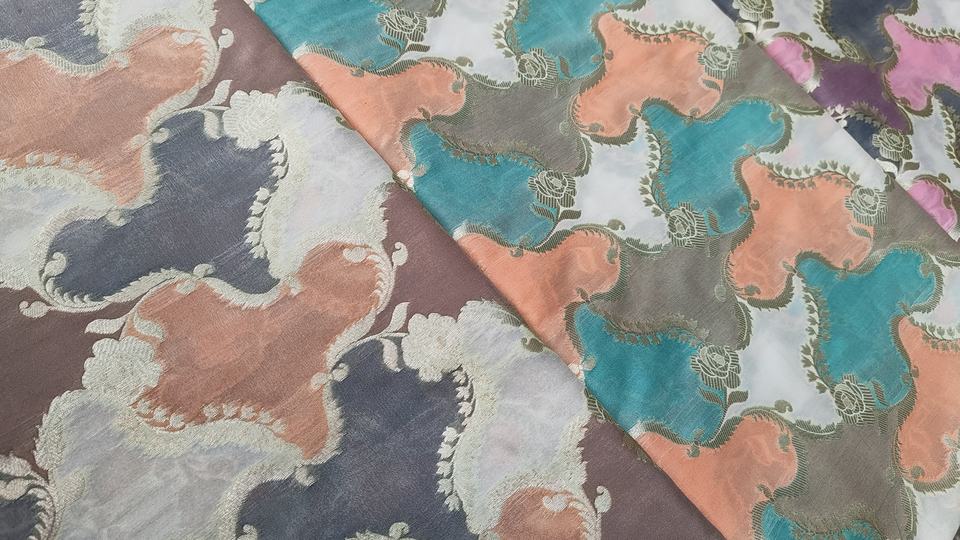 Индийская декоративная парча (Brocade)