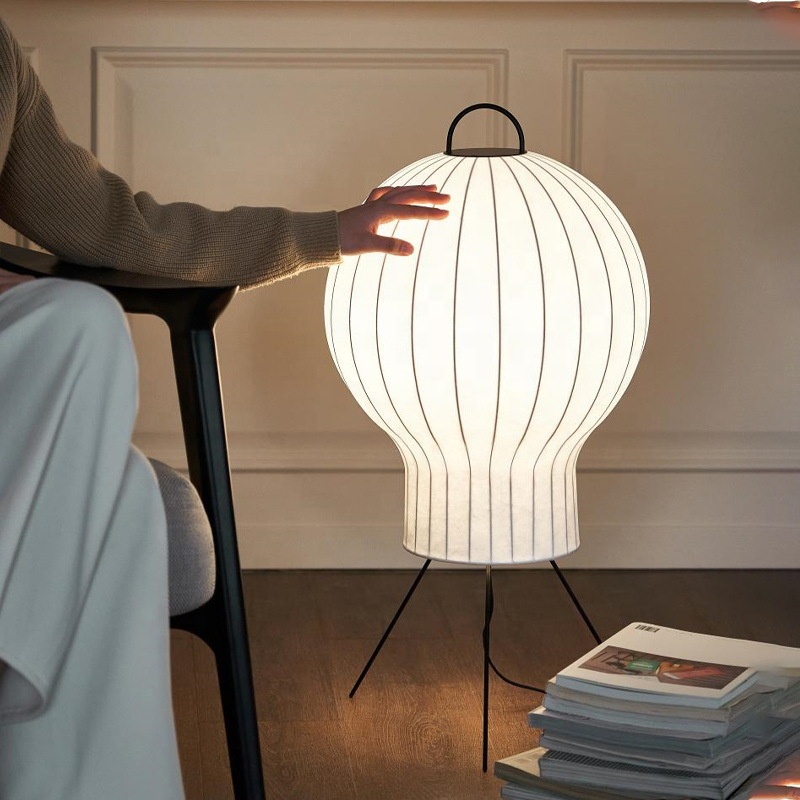 Modern Cream Minimalist Balloon Floor Lamp Simple Design Iron Body E27 Base LED for Living Room Sofa Bedroom Villa Home Decor