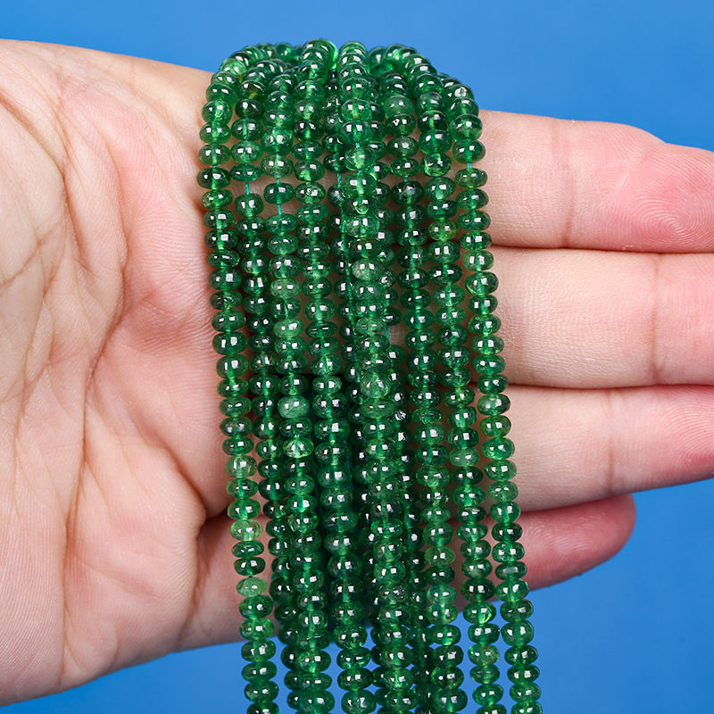 Натуральный гранат цаворит (Faceted Round Tsavorite)