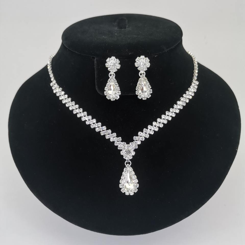 Handmade Crystal Rosette (Accessories)