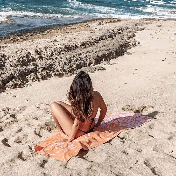 Пескоотталкивающее полотенце Sand Free