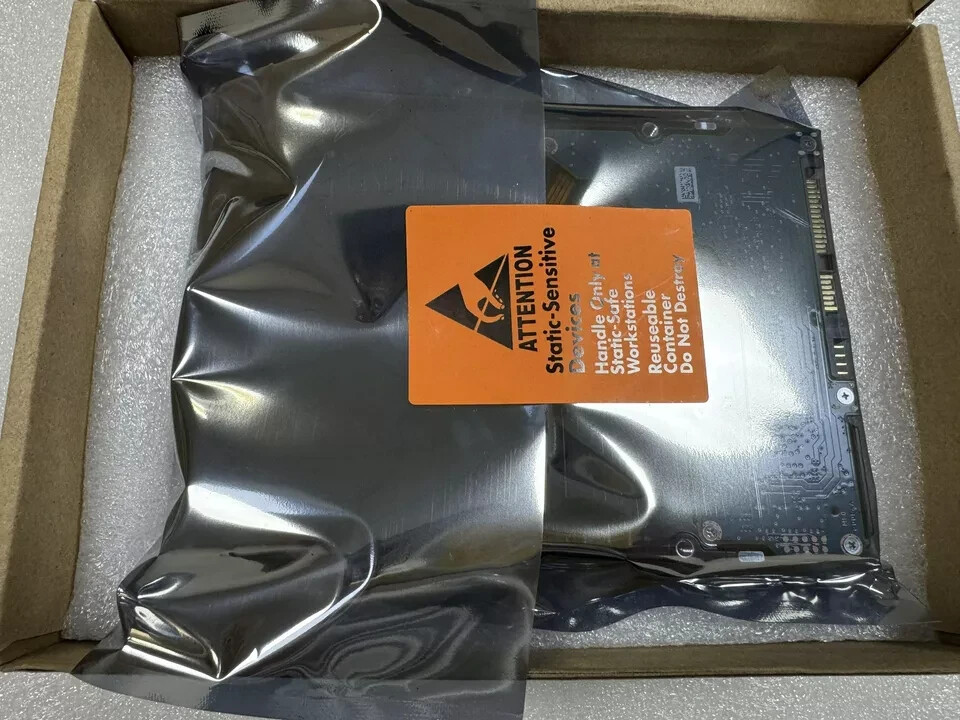 New sealed Dells 20TB Internal SAS 12Gbps 7.2K RPM 512e 3.5in Hot-plug Server Hard Drive