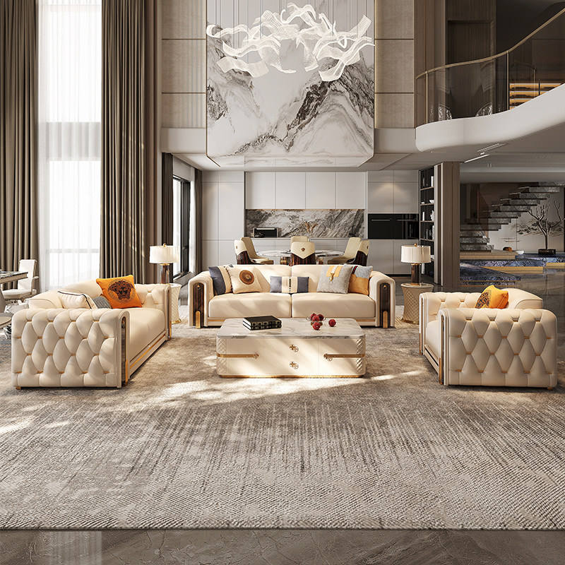 Диван на каркасе из массива дерева Luxury Couch