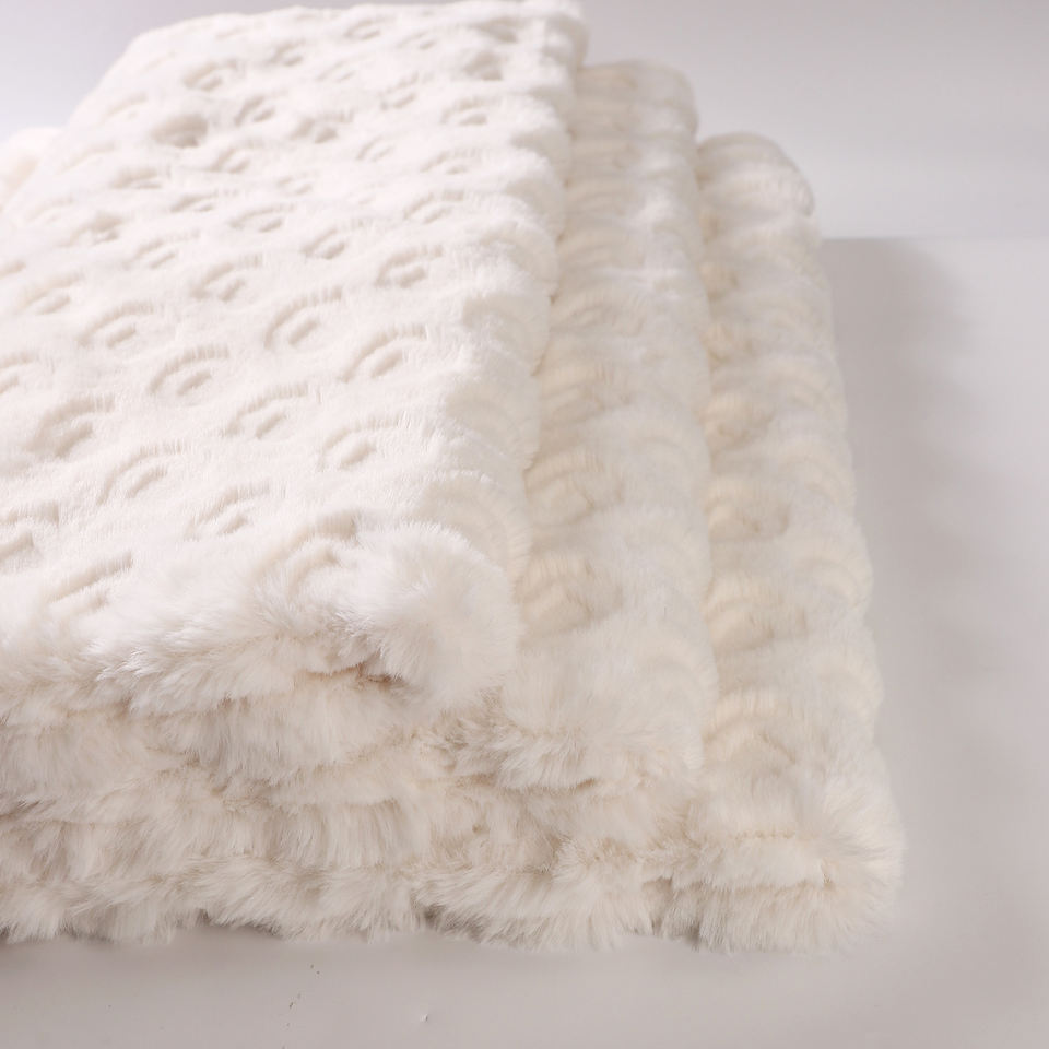 Плотный мех Cozy 100% Polyester (Warp)