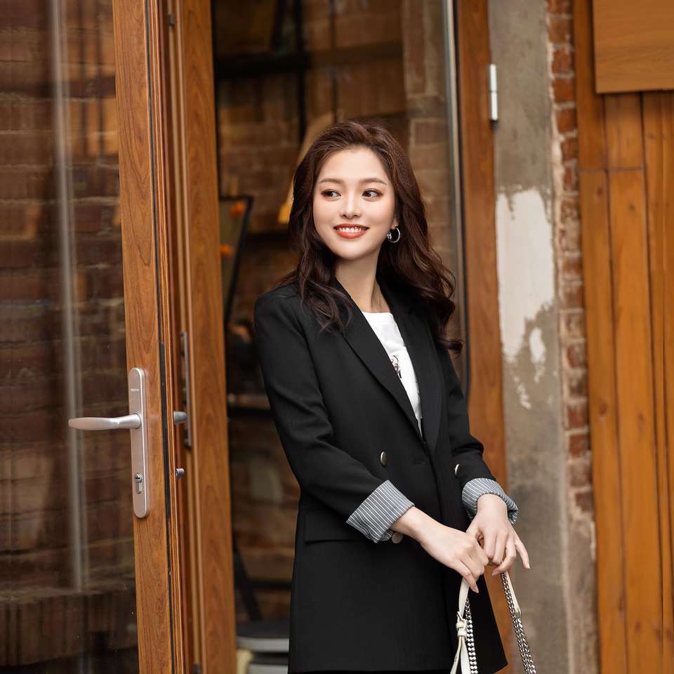 Женский смокинг High-end (Ladies Tuxedo Pant Suit)