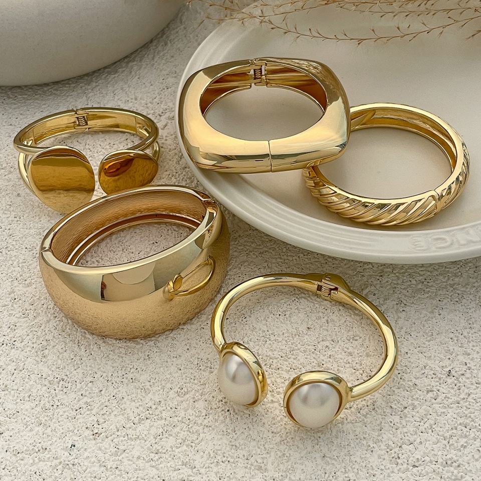 Геометрический массивный браслет (Chunky Bangle)