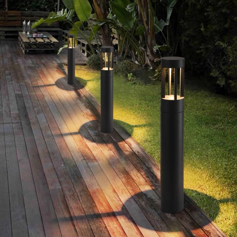 Good Quality 12W IP65 Surface Mounted Outdoor LED Lawn Landscape Light Waterproof 360 Beam for Courtyard