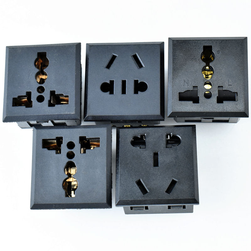 Универсальная розетка PDU (AC Socket)